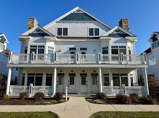419 Beachfront Ln #719, Sheboygan, WI 53081