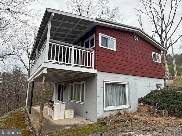 2741 Cottage Ln, James Creek, PA 16657