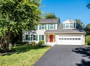 2 Spinning Wheel Ct, Germantown, MD 20874