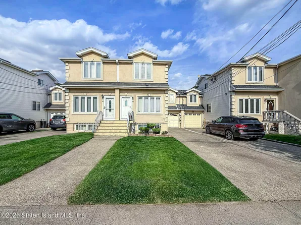 43 Boulder St, Staten Island, NY 10312