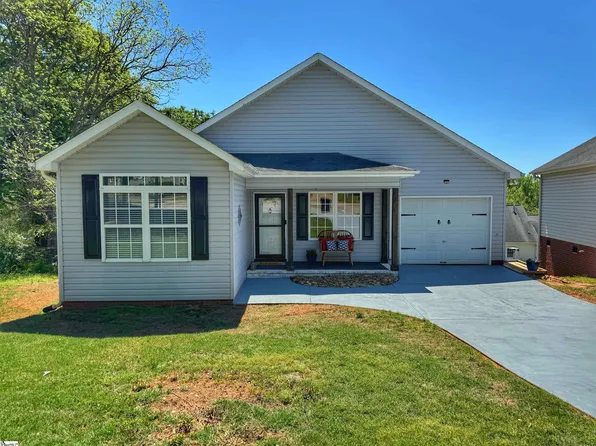 616 Ezra Ct, Inman, SC 29349