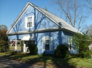 120 1st St NE, Wedowee, AL 36278