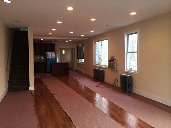 2nd image of 10732 171st St