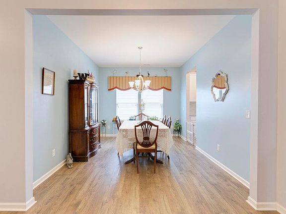 4th image of 334 Dunlin Dr
