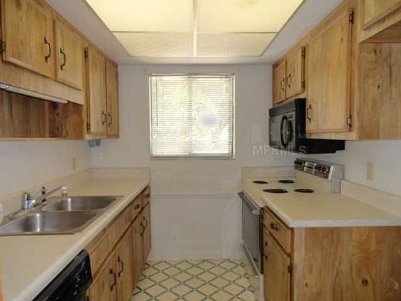 3rd image of 5972 Turnbull Dr