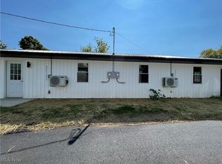 512 N 8th St UNIT A-B, Coshocton, OH 43812