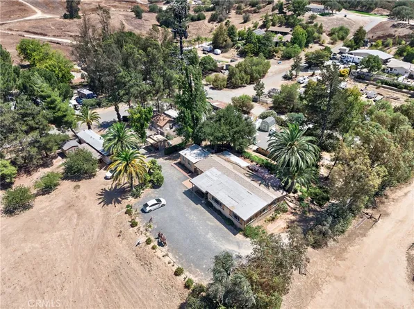 32800 Los Encinos Rd, Temecula, CA 92592