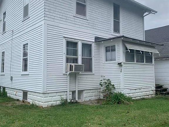 2nd image of 509 S Pleasant St