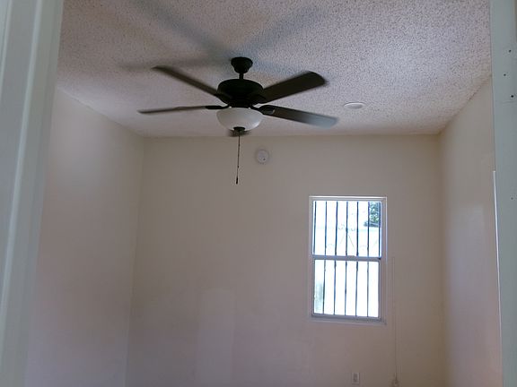 5th image of 1209 W 60th Pl