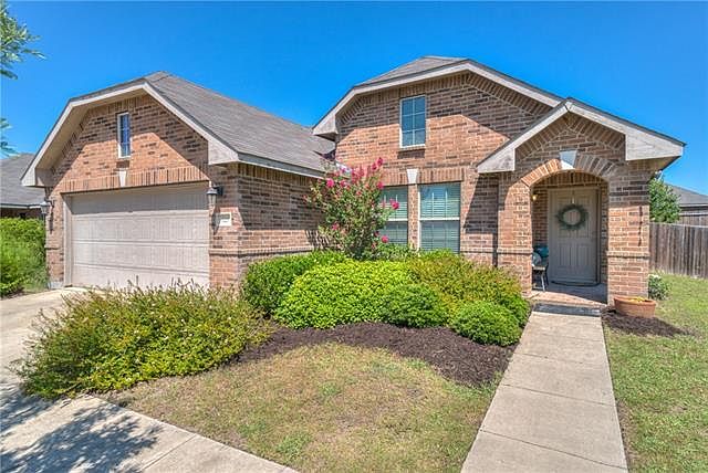 1st image of 525 Indian Paintbrush Dr