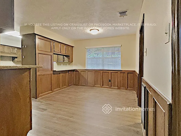 4238 Honey Oaks Dr — Photo 8