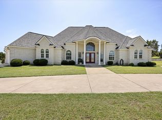 2030 Hills Ct, Stephenville, TX 76401