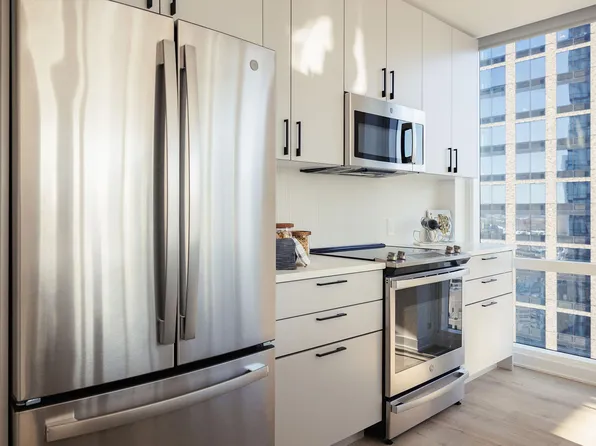 180 Morgan Street image 50 of 140