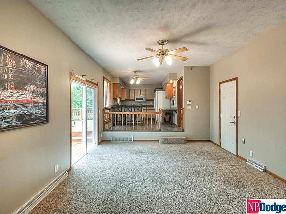 4th image of 114 Bellevue Blvd N