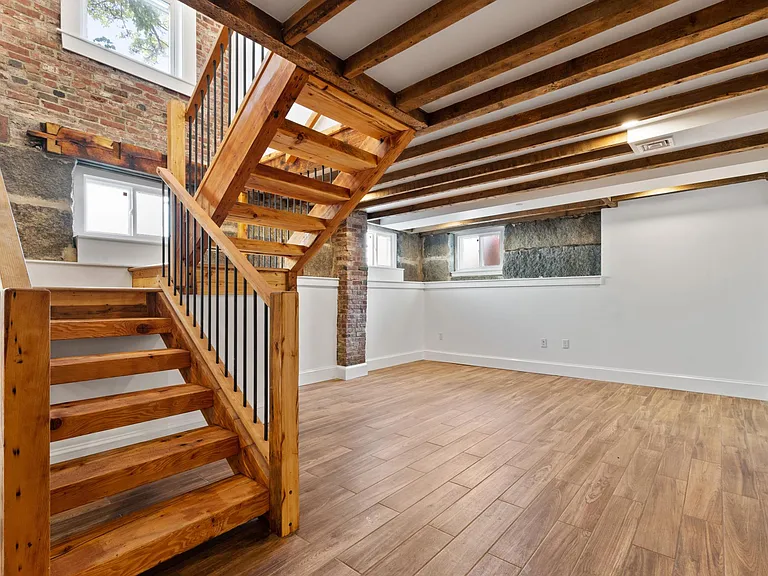 112 Gore St #1 — Photo 3