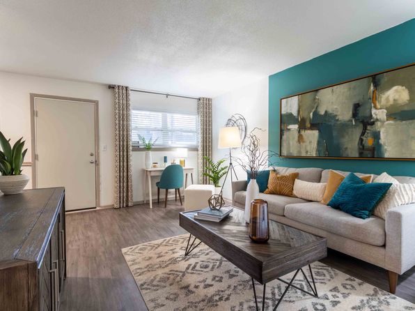 1840 Carriage Ln #68