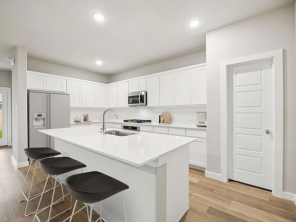 7th image of this home