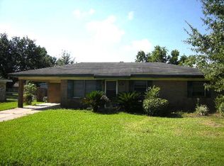 747 J L Dr, Scott, LA 70583