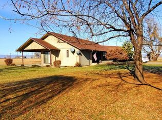 6790 McDonald Rd, Wapato, WA 98951