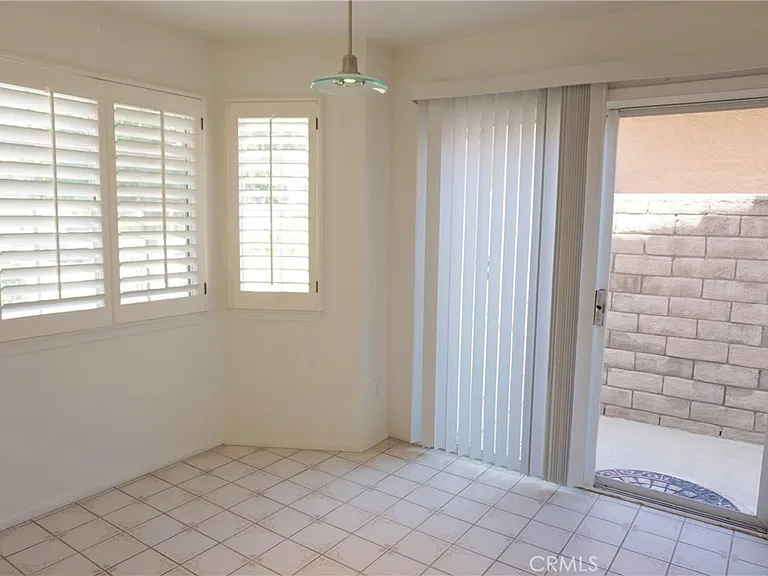 12022 Falcon Crest Way — Photo 16
