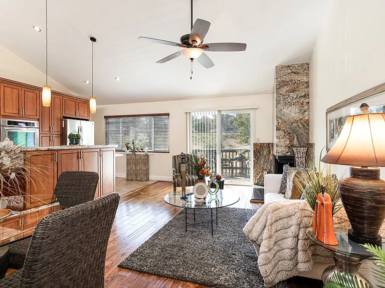 5400 Mountain Blvd #130 — Photo 3
