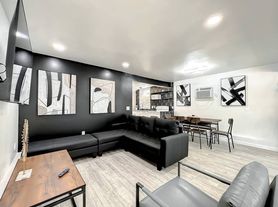 173 Orange Avenue Ct, Orlando, FL