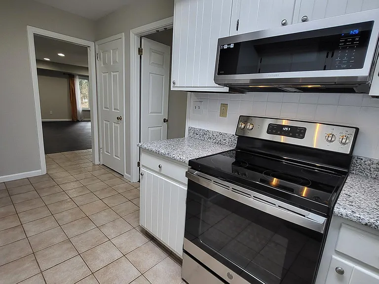 1006 Worthington Dr — Photo 7