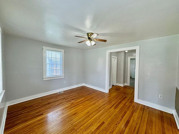4th image of 409 Westover Ave
