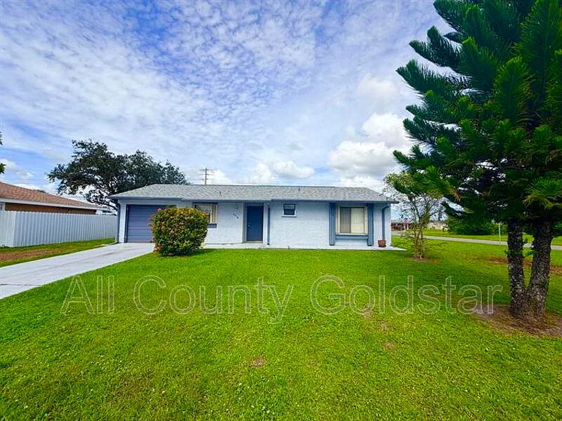 3 bed, 2.0 bath, 1140 sqft, $1,795 — Photo 1