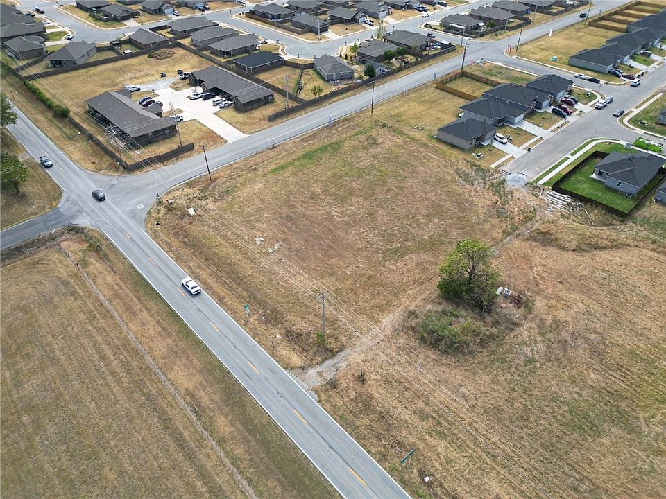1st image of W Main St #3
