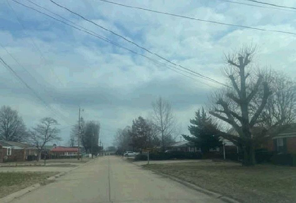 2nd image of 1109 Elm Dr