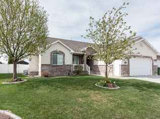 305 Autumnwood Dr, Rigby, ID 83442