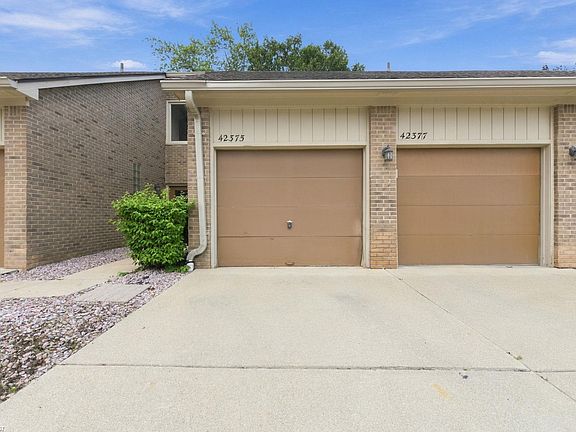 3rd image of 42375 Lochmoor St
