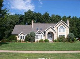 12 Pierce Blvd, Windsor, CT 06095