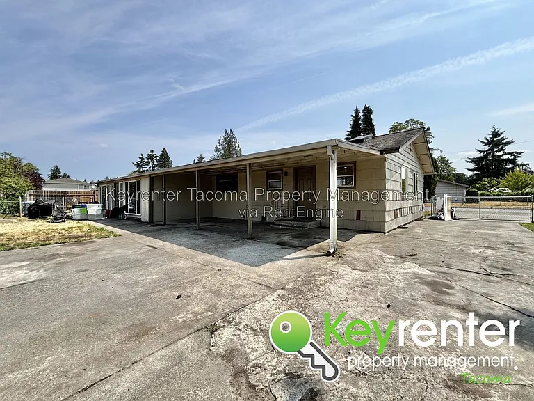 11916 Alaska St S — Photo 16
