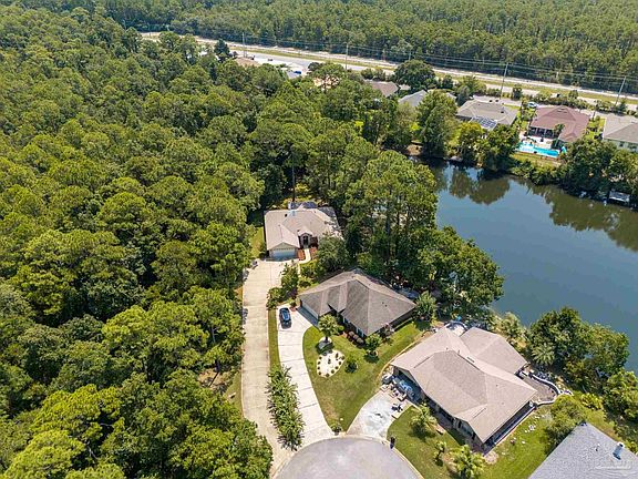 3rd image of 9700 Westgate Cir