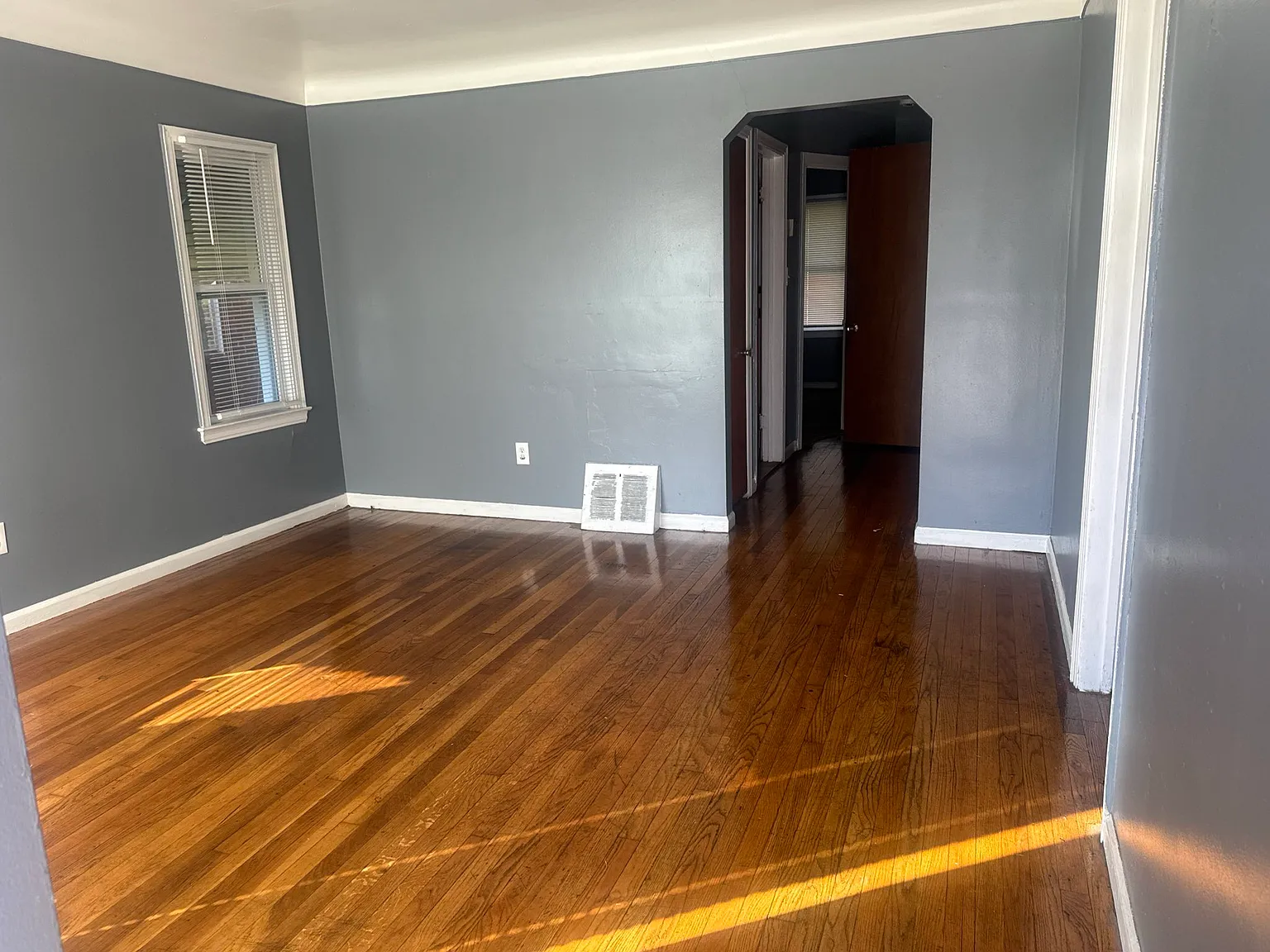3 bed, 1041 sqft, $1,250 — Photo 4