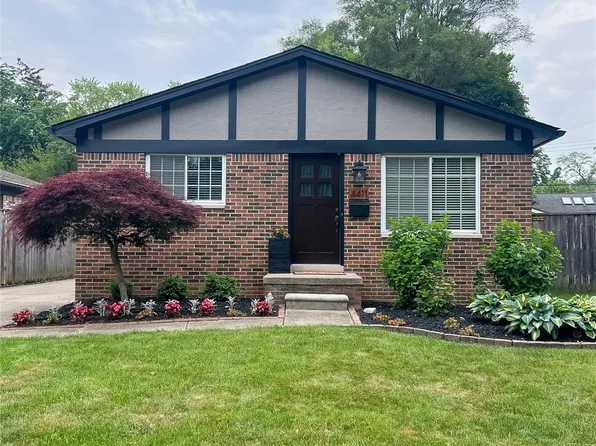 4411 Robinwood Ave, Royal Oak, MI 48073