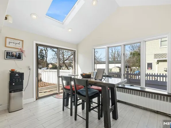 45 Highland Ave, Emerson, NJ 07630