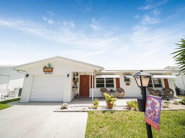 2104 SW 24th Street, Boynton Beach, FL 33426