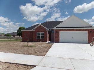 1307 Lavona Ln, Siloam Springs, AR 72761