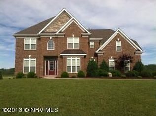 6318 Harbour Town Dr, Radford, VA 24141