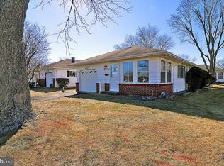 31 Barbuda St, Toms River, NJ 08757
