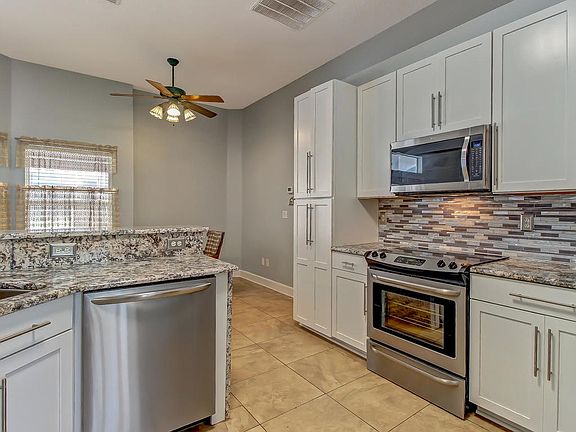 4th image of 6814 Cabello Dr