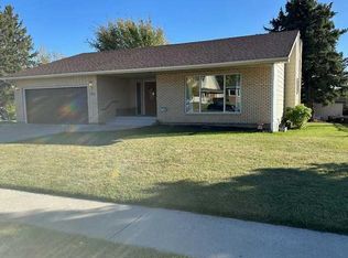 584 N 2nd Ave W, Cardston, AB T0K 0K0