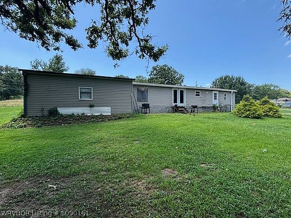 4th image of 8832 Equestrian Dr