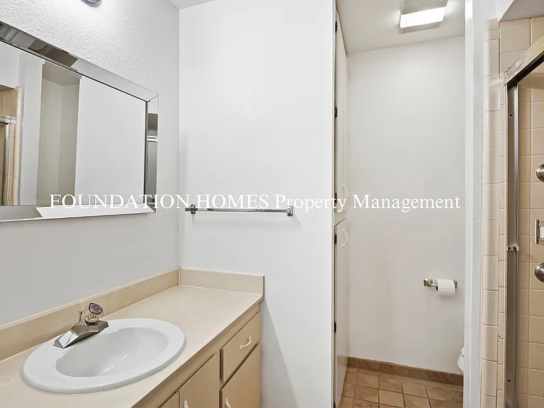 158 Roundtree Blvd — Photo 11