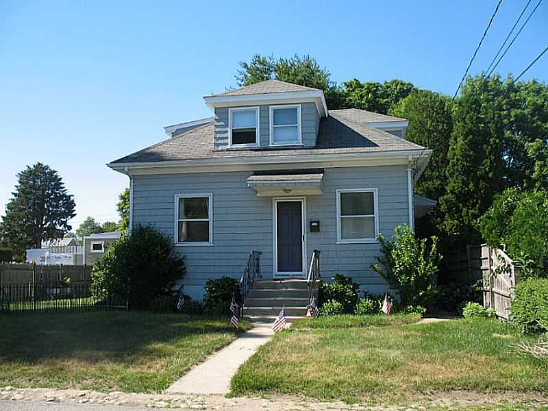 1st image of 119 Anoka Ave