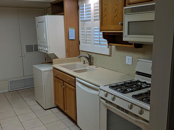 2nd image of 5550 N 12th St Unit 6