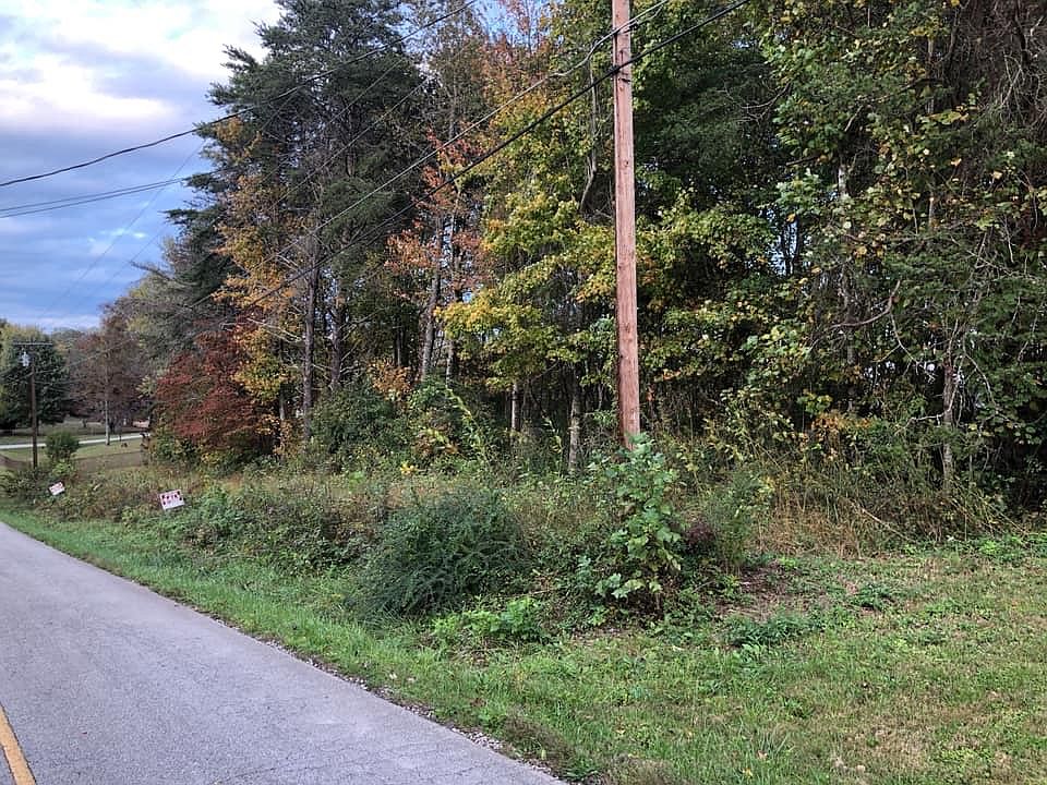 1st image of Skyline Dr